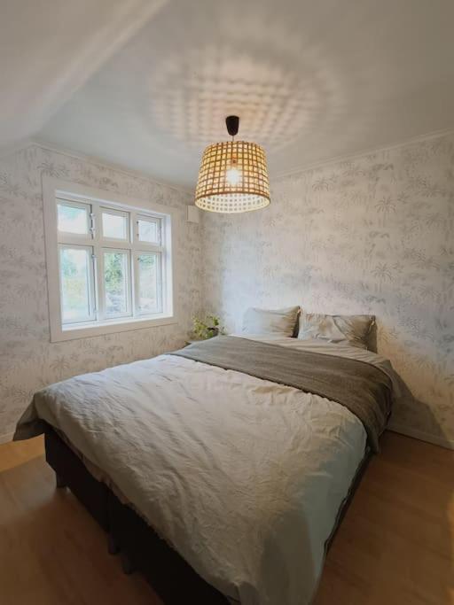 Вилла Charming House In Ulsteinvik With Free Parking Экстерьер фото